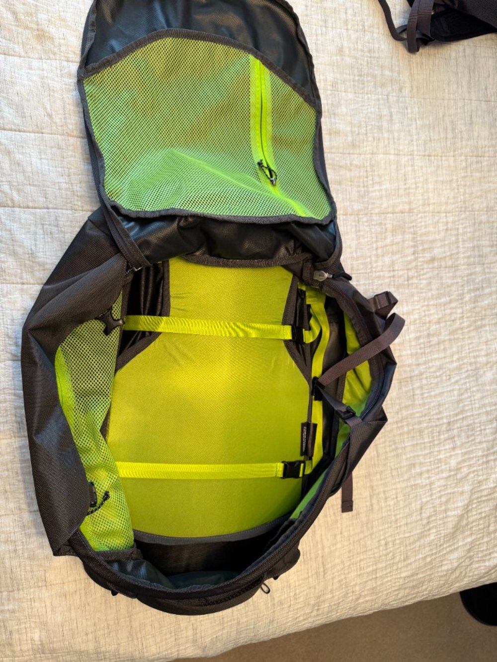 Osprey Farpoint 55 Travel Backpack Combo - Picture 5 of 7